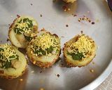 આલુ બોમ્બ (Aalu Bomb Recipe In Gujarati) રેસીપી સ્ટેપ7ફોટો