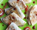 A picture of step 10 of Homemade stuffed roti Tortilla.