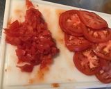 Une image de l'étape 3 de Salade de tomates roses aux oignons rouges et mozzarella di buffala.