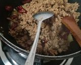 Foto langkah ke 5 dari resep Daging ayam cincang masak daun selasih/thailan kemangi.