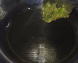 Noodles in Green Pesto Sauce recipe step 3 photo