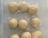 Foto langkah ke 4 dari resep Donat Frozen Empuk tanpa mixer dan sedikit ulen.