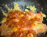 A picture of step 5 of Stir-Fried Eggs with Shrimp and Suki Sauce (Thai-Style, US Edition).