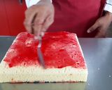 Foto langkah ke 13 dari resep Batik Roll Cake Kukus.