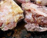 Foto del paso 3 de la receta: Carne con crema de puerro, cebolla y jamón