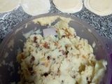 Varenikes de papa con panceta salada
