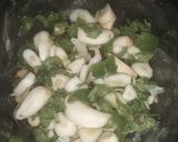 A picture of step 2 of Garlic chilli paratha.