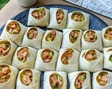 Foto langkah ke 9 dari resep Mie Sosis Selimut Kulit Pangsit.