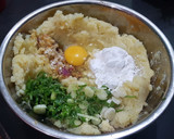 Foto langkah ke 3 dari resep Perkedel Bondon Kuliner Bandung.