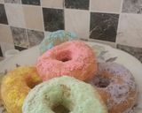 Foto langkah ke 6 dari resep Donat gula halus pelangi.