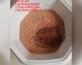 A picture of step 2 of Chocolate cake with chocolate ganache and whipped cream icing.