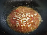 Tumis Pedas Daun Ubi-Kerang