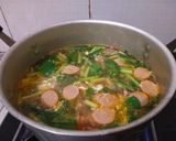 Foto langkah ke 4 dari resep Sup Tomat Telur Sayur.