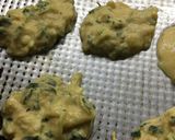 Foto del paso 3 de la receta: Bhajis de cebolla o bocadillos con harina de garbanzo al horno y sin huevo