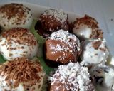 A picture of step 4 of Oreo cake pops.
