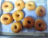 Foto langkah ke 7 dari resep Donat Maizena Topping Glazing Simple.