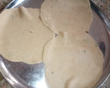 ஆலு கஸ்தாரிமேத்தி பூரி ரெசிபி ஸ்டேப் 5 புகைப்படம்