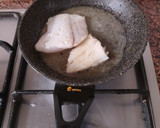 Foto del paso 2 de la receta: Merluza Con soja