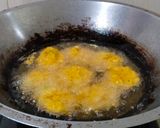 Foto langkah ke 3 dari resep Perkedel Jagung Pedas Manis Gurih.