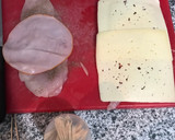 Foto del paso 2 de la receta: Rollitos de pechuga de pollo al horno