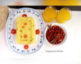 A picture of step 2 of Yellow veg rice.