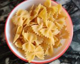 A picture of step 1 of PERI PERI PASTA...