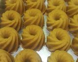 Foto langkah ke 6 dari resep Bolu sakura a.k.a bolu karamel.