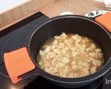Foto del paso 2 de la receta: Crema de coliflor con ajos asados