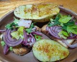 Foto del paso 8 de la receta: Tostadas de ceviche con papas 🥔 rústicas al ají picante 🌶