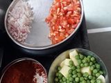વટાણા બટાકા નું શાક (Vatana Bataka Shak Recipe In Gujarati)