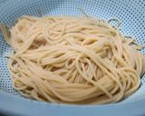 Foto langkah ke 1 dari resep 20/26. Spaghetti Aglio Olio.