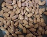 عکس مرحله 1 از دستور بادام شور (بو دادن بادام خام)