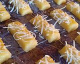 Foto langkah ke 4 dari resep Kastengel aka Kukis Batang Keju.