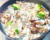 白醬菇菇蛤蜊彩虹麵的食譜步驟8照片