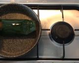Foto langkah ke 4 dari resep Nasi Bakar Cumi Pedas.