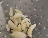 A picture of step 2 of Baingan Bharta.