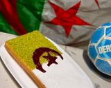 صورة لخطوة 1 من وصفة كيكة العلم الوطني بطعم حب الوطن🇩🇿🇩🇿🇩🇿