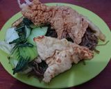 Foto langkah ke 7 dari resep Mie Goreng Terpaksa Vegan (Mengandung Prank).