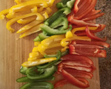 Foto del paso 2 de la receta: Fajitas de pollo, soja y pimiento tricolor