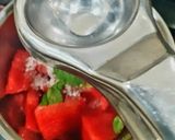 A picture of step 2 of Water Melon Juice.