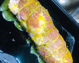 Foto del paso 4 de la receta: Solomillo de cerdo relleno con salsa de miel a la mostaza, acompañado de papas al tomillo ♥️