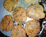 A picture of step 6 of Gram Flour Cakes.