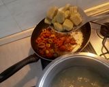 Foto del passaggio 5 della ricetta Gnocchi di piselli con pomodorini e rucola