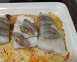 Foto del paso 7 de la receta: Bacalao gratinado, con langostinos y verduras