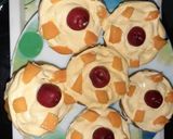 A picture of step 4 of Mango cup cakes.