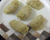 சிக்கன் எக் கேபேஜ் ரோல் ரெசிபி ஸ்டேப் 5 புகைப்படம்