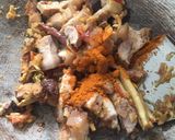 A picture of step 3 of Tomato Pork belly stew.
