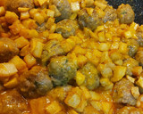 Foto del paso 7 de la receta: Albóndigas en salsa con patatas