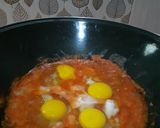 Foto langkah ke 3 dari resep Shakshuka (North African Pouch Eggs).
