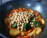 Foto del paso 2 de la receta: Estofado con Garbanzos